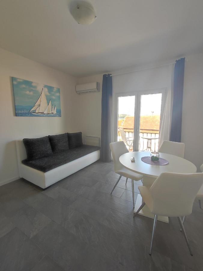 Apartman Providenca - Trogir - Close To Beach Kültér fotó
